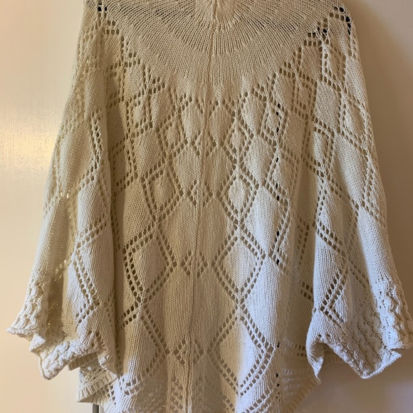 Anthropology knitted shawl - Picture 2 of 4